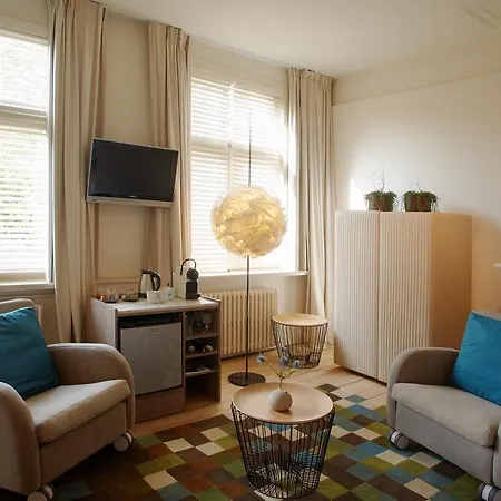 Bed & Breakfast Alphabet - Luxury And Art Gallery Bruges